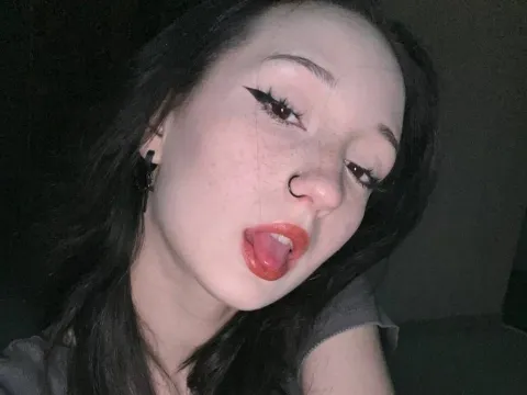 Horny webcam slut AccaBelow